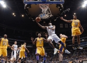 开云体育中国官网-血战加时！爱德华兹致命封盖+准绝杀，老鹰队悬崖边上抢下天王山