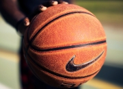 开云在线赛事平台-弱旅的逆袭与星辰的闪耀，阿斯顿马丁的精密胜利与诺里斯的不凡光芒