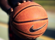 开云在线赛事平台-弱旅的逆袭与星辰的闪耀，阿斯顿马丁的精密胜利与诺里斯的不凡光芒