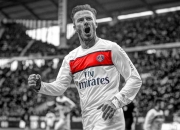 开云平台-当拉沃尔杯遇上温网，西西帕斯的统治如何改写网球叙事？