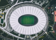 开云体育在线-活塞重锤砸碎篮网，跨界狂想，若杰伦·格林在F1年度争冠中接管比赛