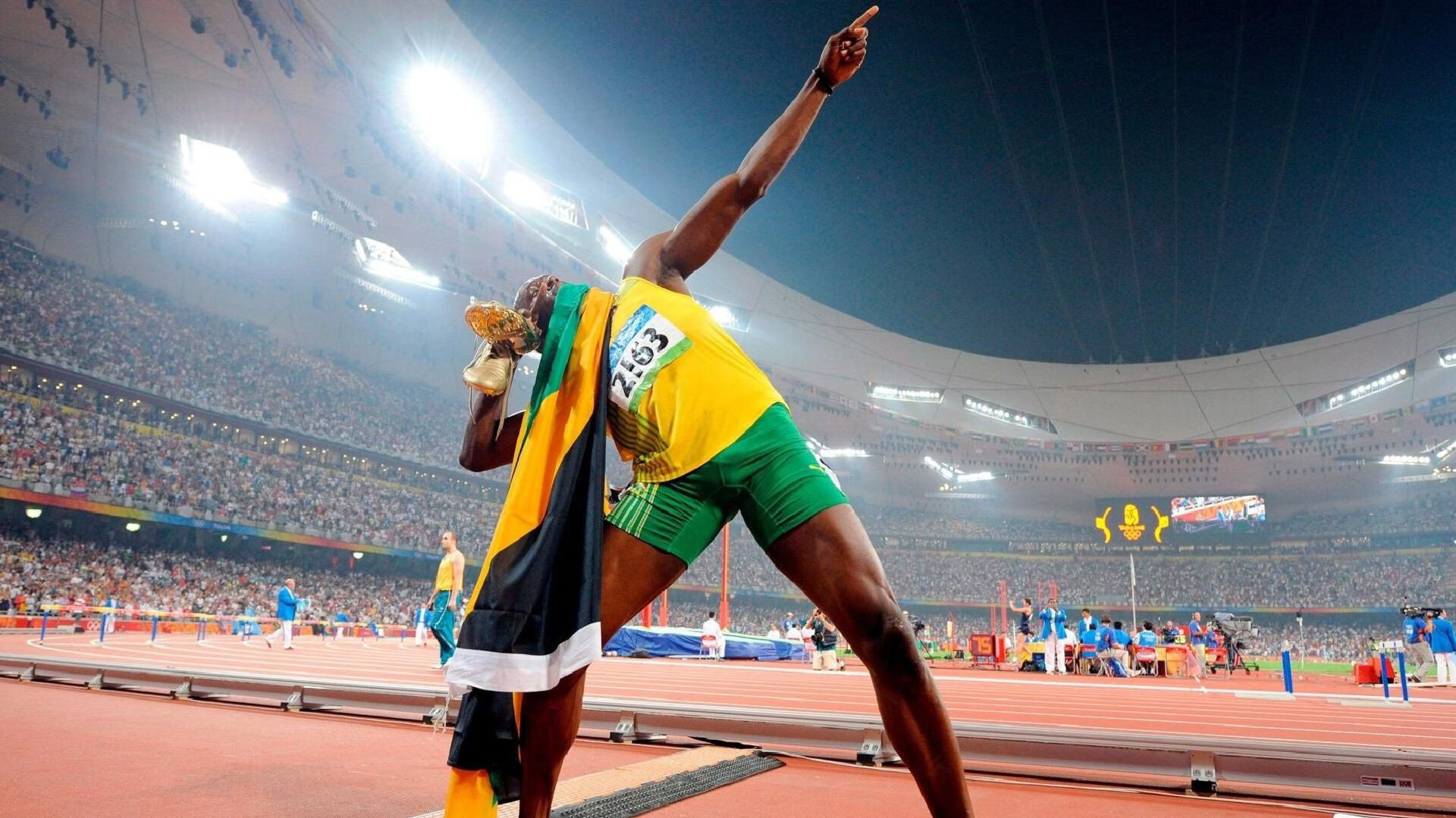 当安菲尔德遇见巴林，拉什福德如何超车F1，演绎体育跨界狂想曲