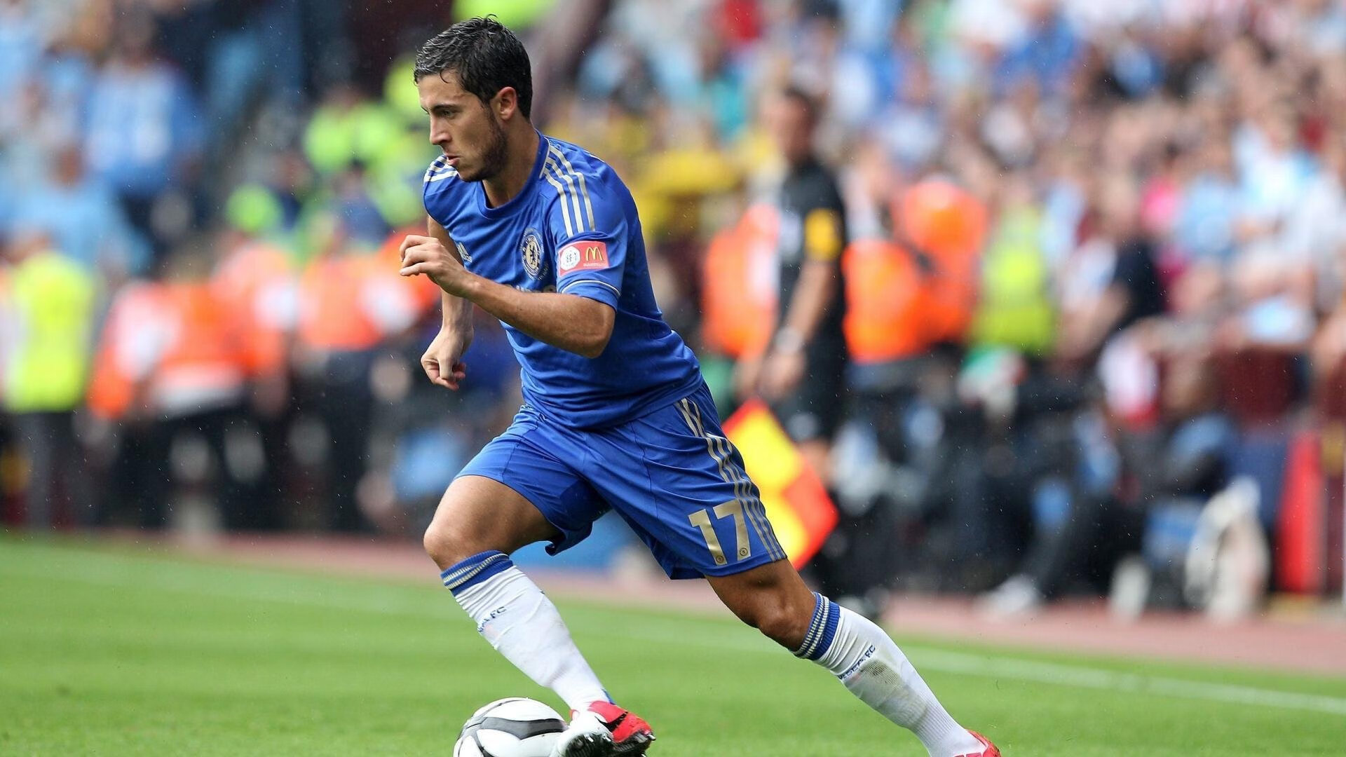 F1赛场惊爆冷门，哈斯车队碾压法拉利，维斯塔潘惊艳四座夺眼球